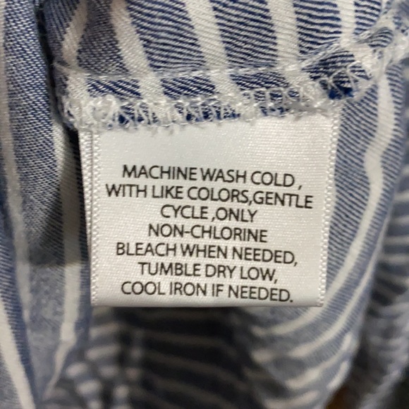 ALC At Last Classics Chambray Stripe Button Down - Picture 4 of 6